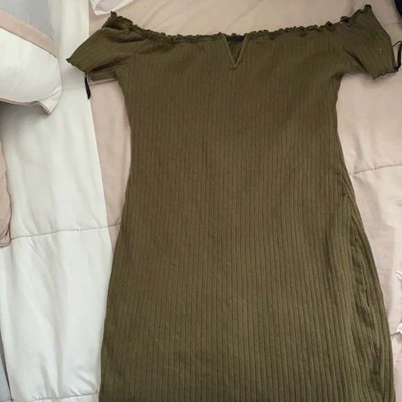 dress - Picture 1 of 1